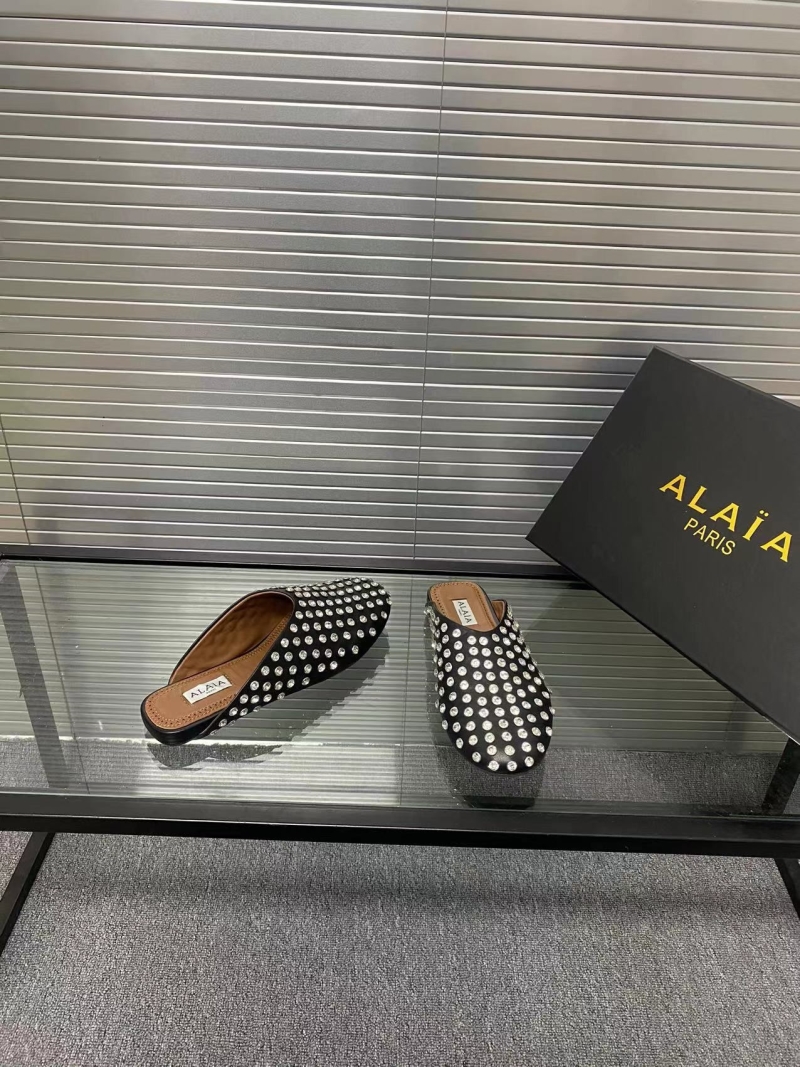 Alaia Flat Shoes
